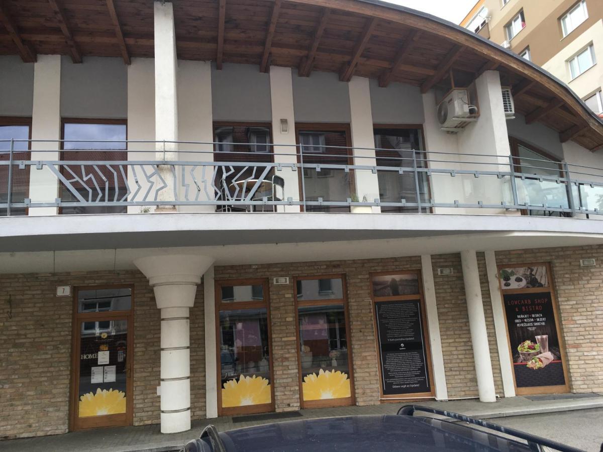 Konde Apartments B Dunajská Streda Eksteriør billede